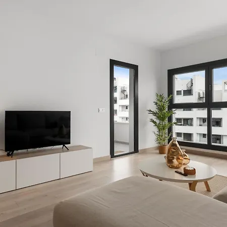 Luxury Penthouse With Beautiful Rooftop At Location Apartment