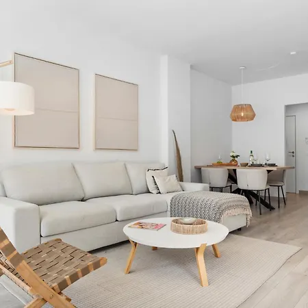 Apartment Luxury Penthouse With Beautiful Rooftop At Location Estepona